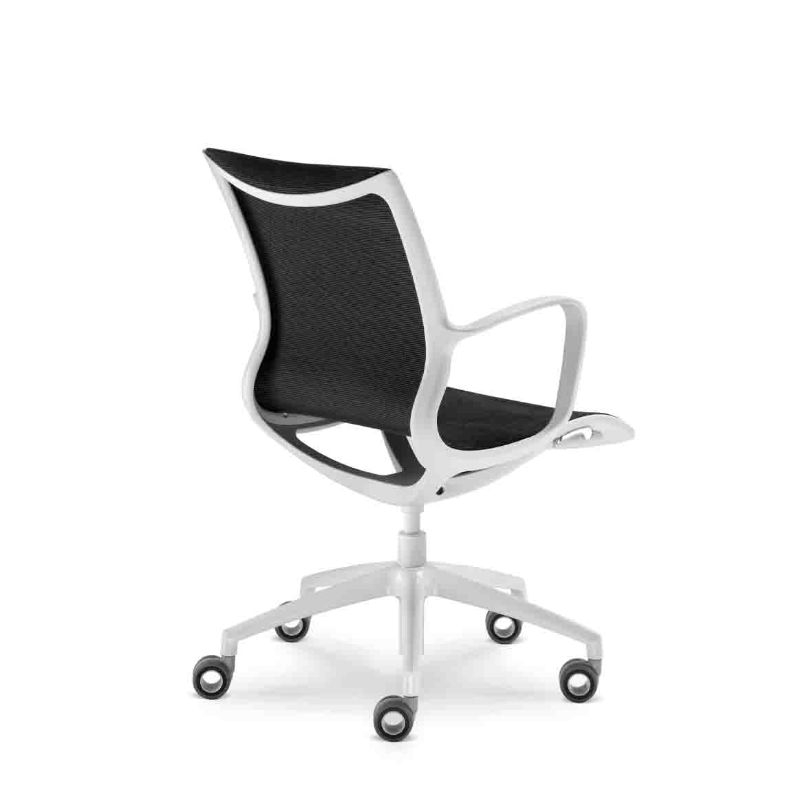 Everyday 902 swivel chair