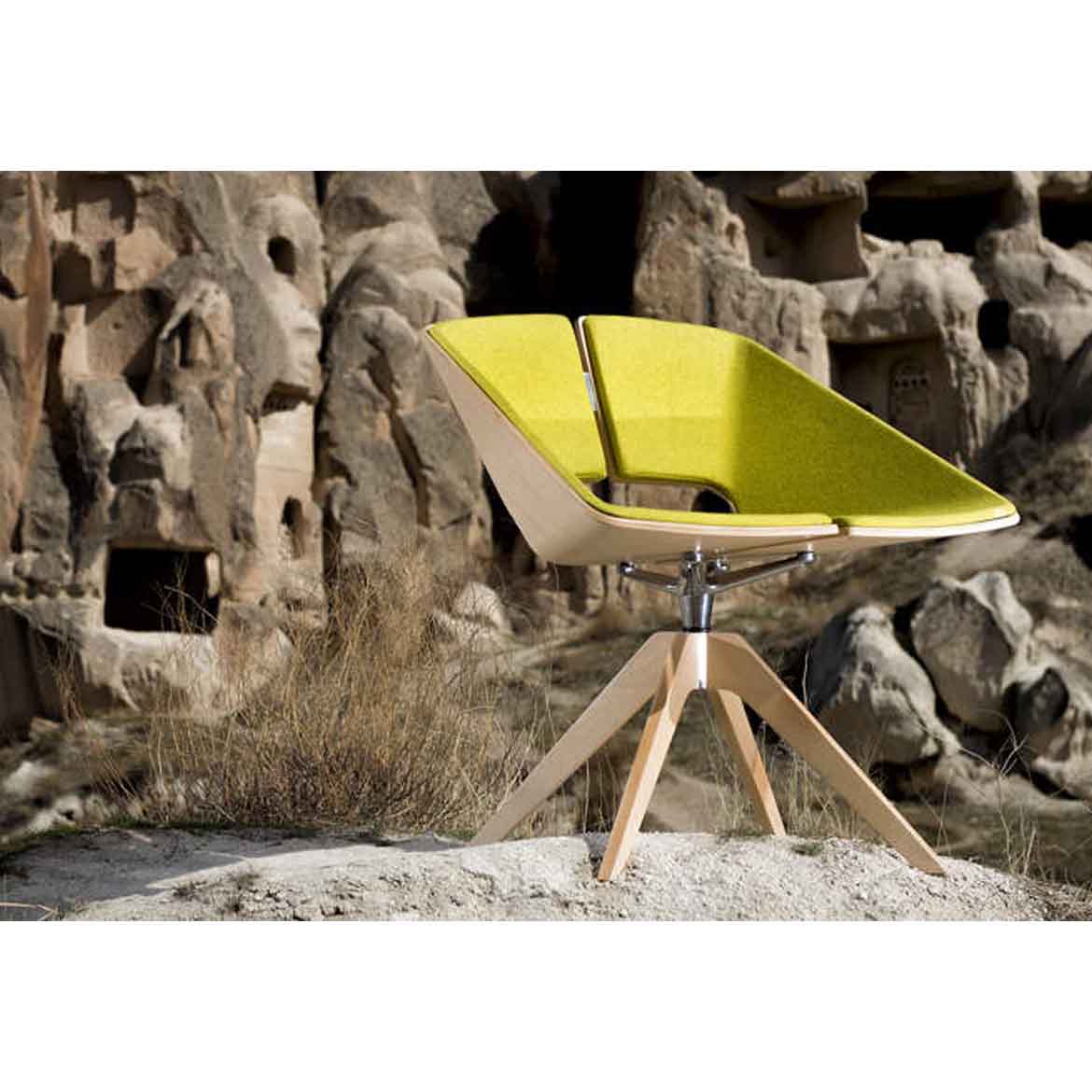 Hug Maxi 402 lounge chair