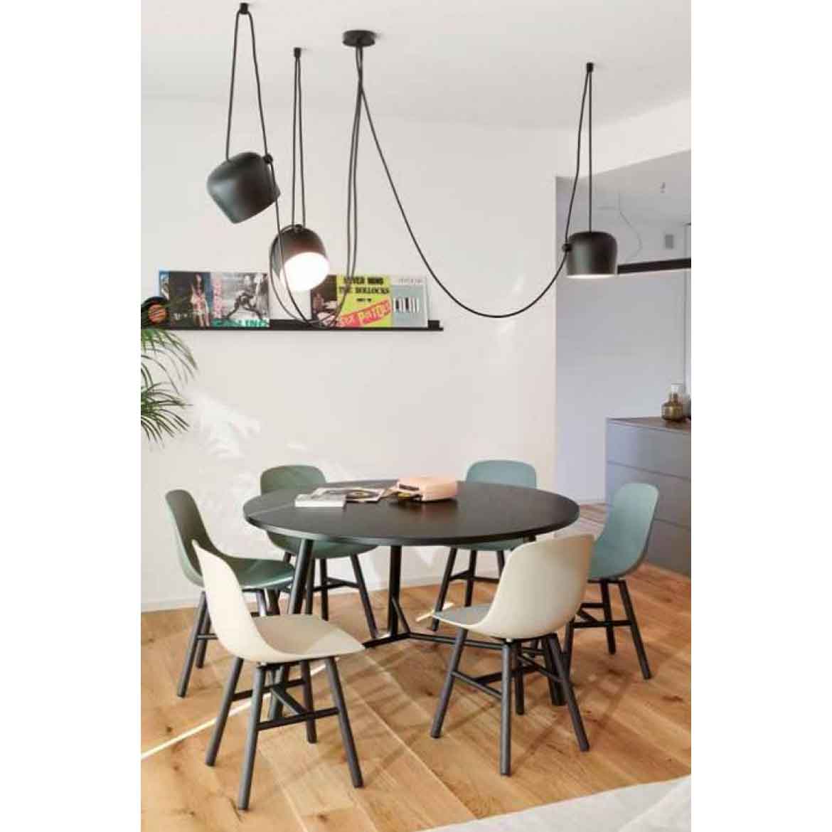 Pure loop 103 chair
