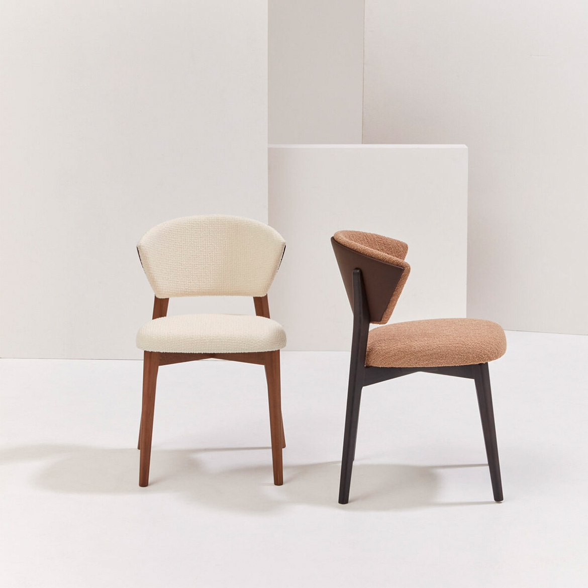 Stella 102 chair