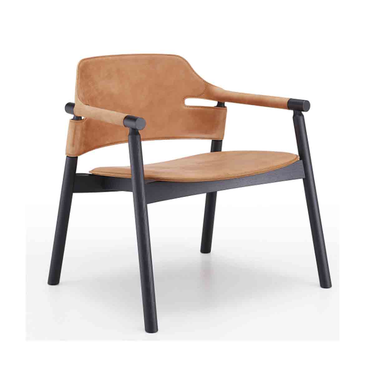Loungechair with wooden frame. Seat and backrest in hide.