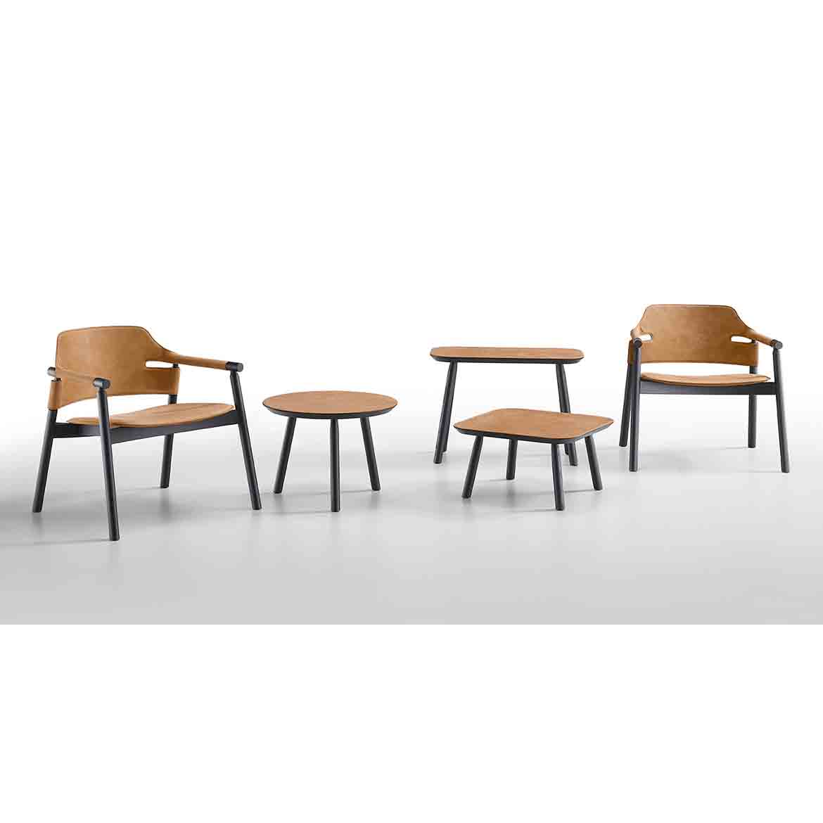 Suite 601 square coffe table