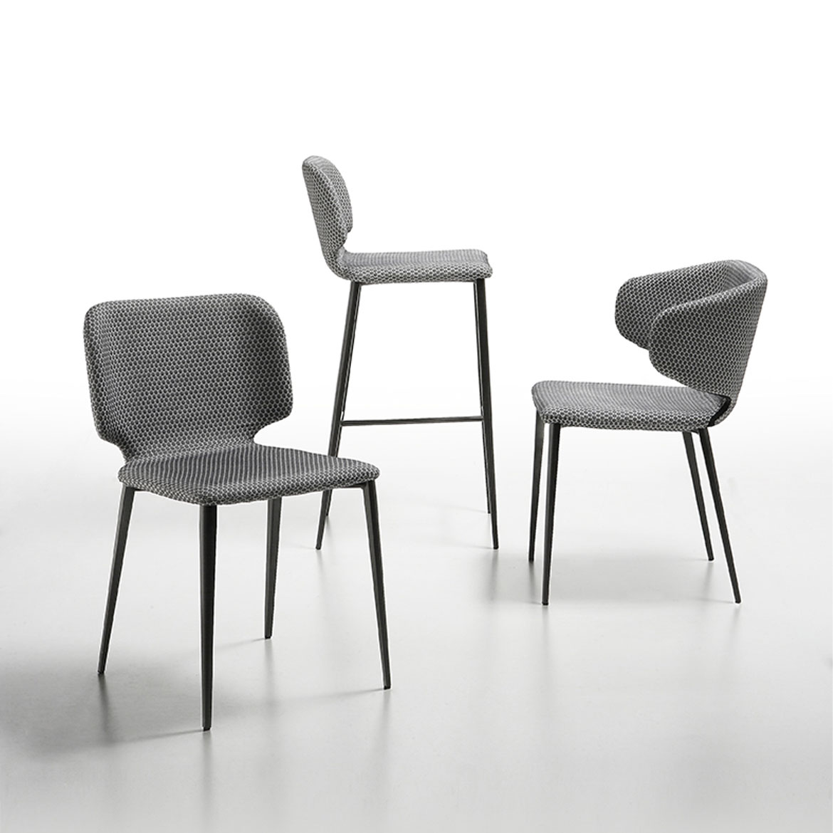 Wrap 102 chair