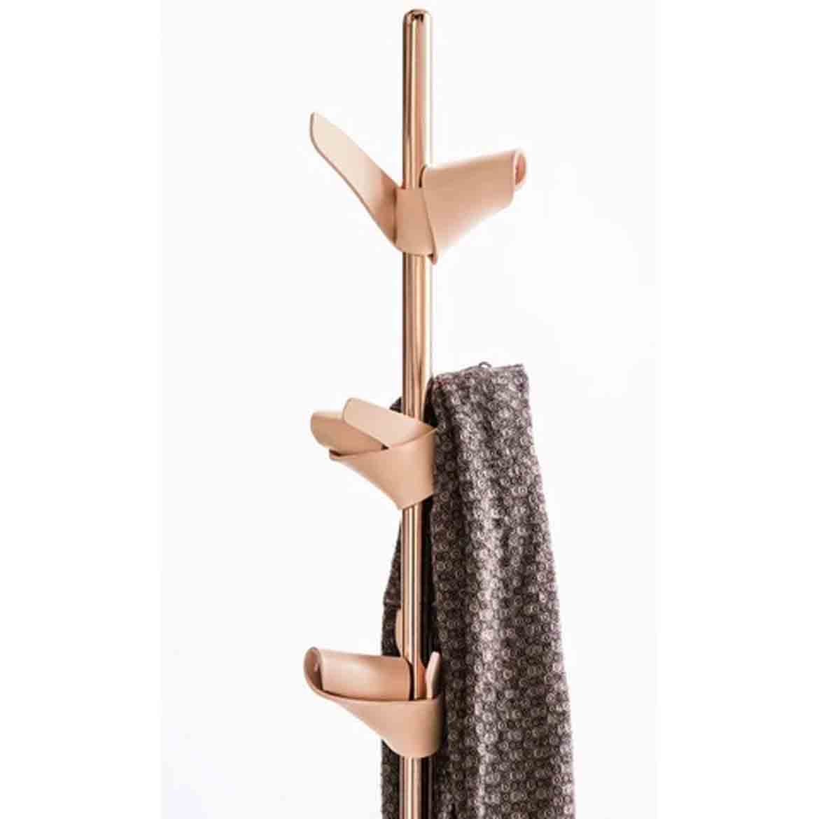 Apelle tree coat hanger