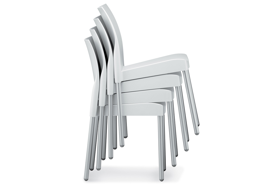 Ice 800 chair