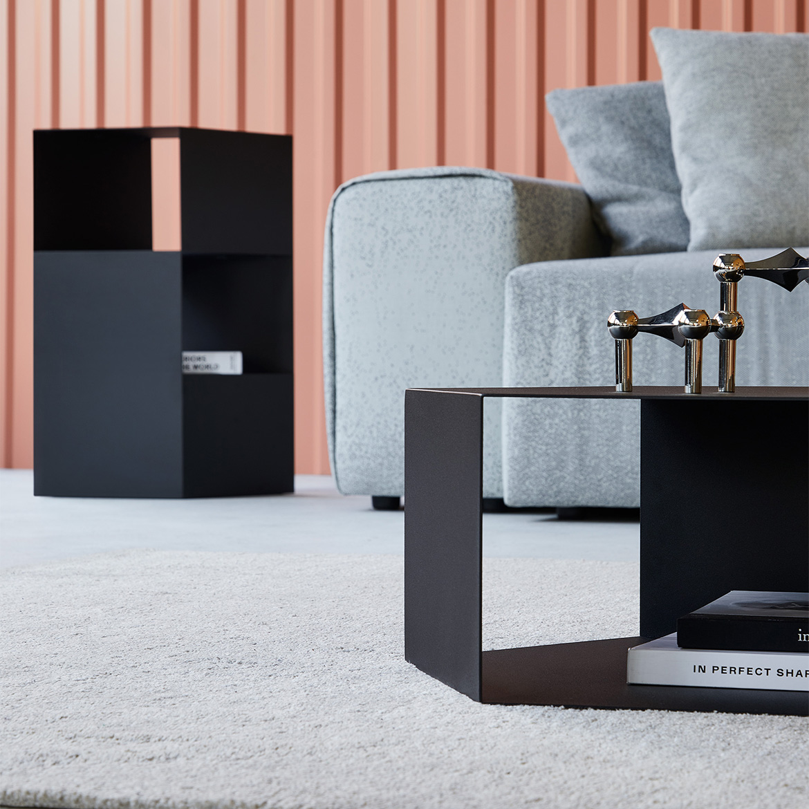 Lumo 605 side table