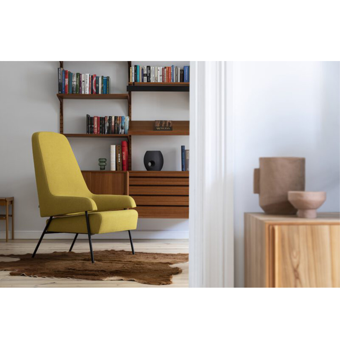Gap 402 armchair