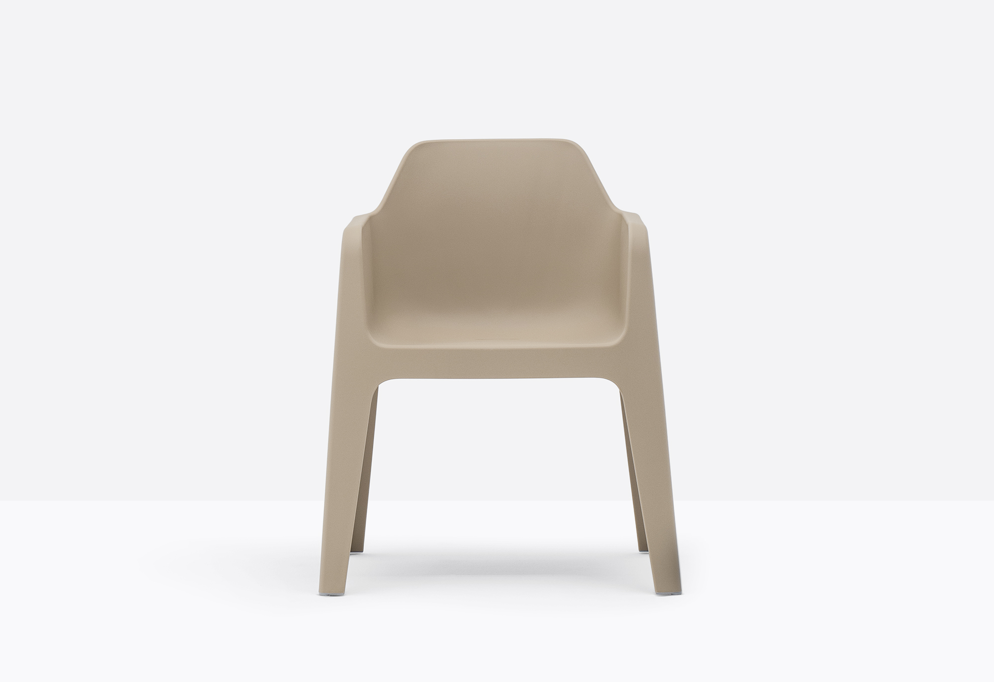 Plus 630 armchair 